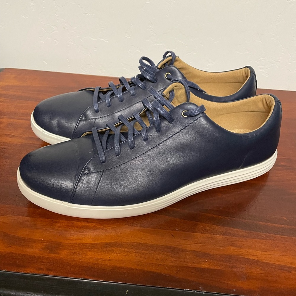 Cole Haan dress sneakers - men’s 13 - excellent condition